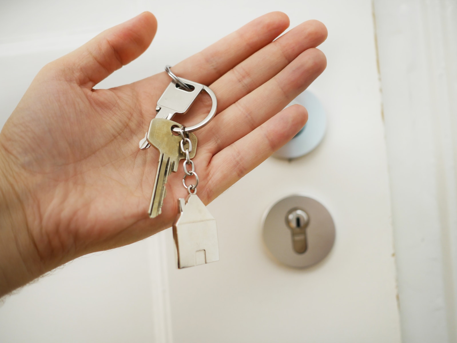 Emergency Locksmith in Charlotte: How to Find the Best Locksmith Service in an Emergency